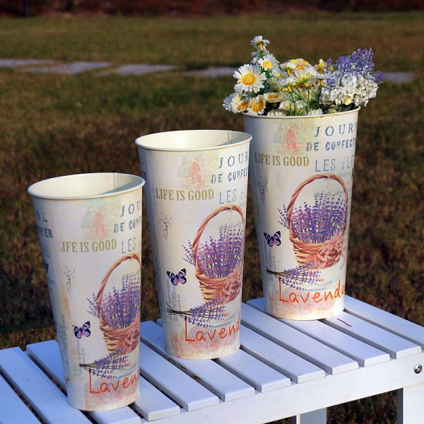 chậu thiếc cắm hoa